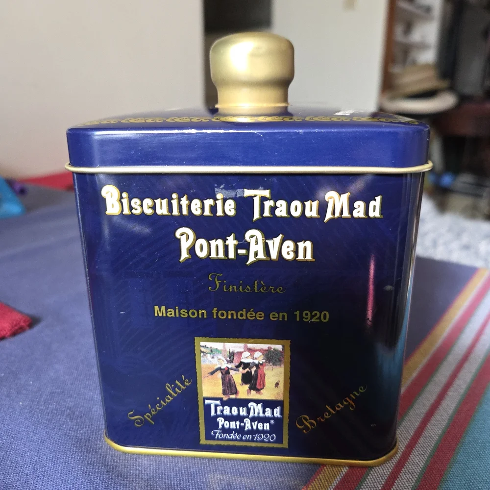 Vintage French Biscuit Tin, Blue and Gold, Top Knob, Les Galette De Pont Aven
